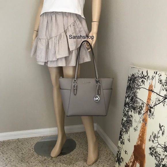 🌼Michael Kors Set - Picture 7 of 16